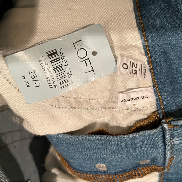 Loft brand kick crop denim size 25/0 petite - Picture 3 of 3